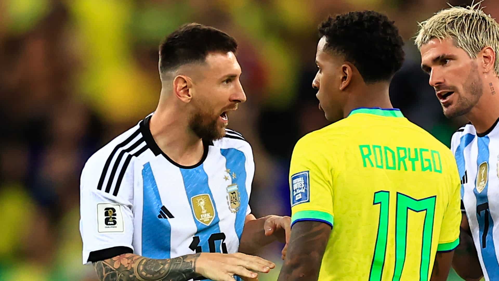 El padre de Rodrygo salió a atacar a Lionel Messi por el cruce en el Maracaná